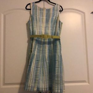 Tahari Dresses - Tahari bright spring dress with belt Tahari Dresses - Tahari bright spring dress with belt